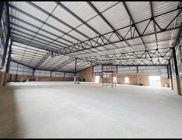 2,365M² WAREHOUSE TO LET IN RIVERSANDS